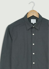 Load image into Gallery viewer, Niles Long Sleeve Shirt - Black