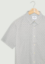 Load image into Gallery viewer, Darnley Short Sleeved Shirt - White/Navy